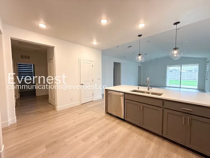 12268 Coal Creek Way — Photo 6