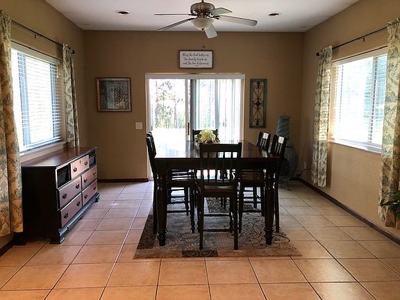 Dining Rm w/Patio & Sliders