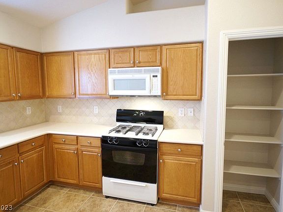 5th image of 8576 Little Fox St