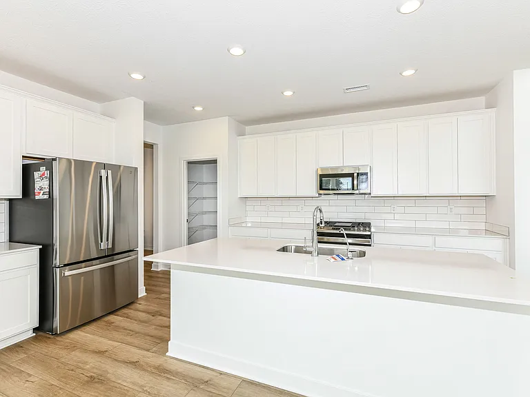 5155 Summerton St — Photo 3