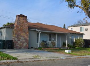 121 Village Rd, Modesto, CA 95354