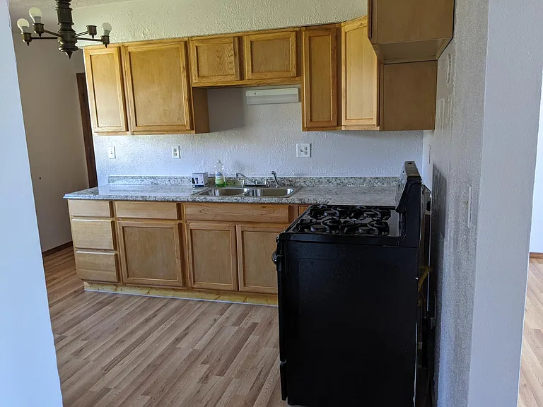 511 Chisholm Trl — Photo 1