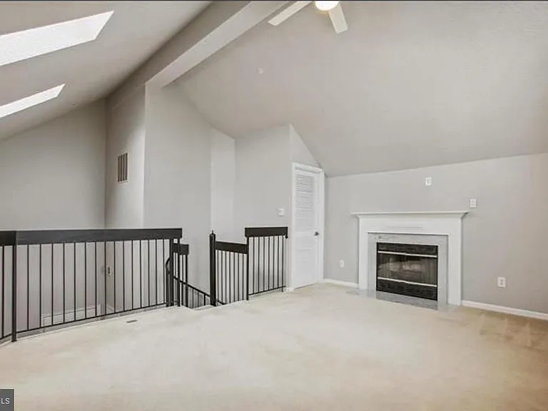 7012 Irwell Ln #14F — Photo 16