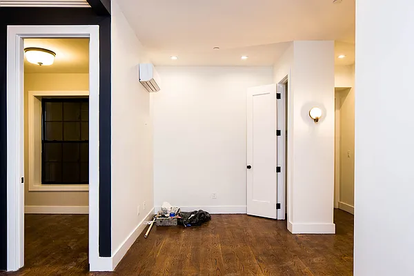 Rented by Nooklyn NYC LLC | media 13