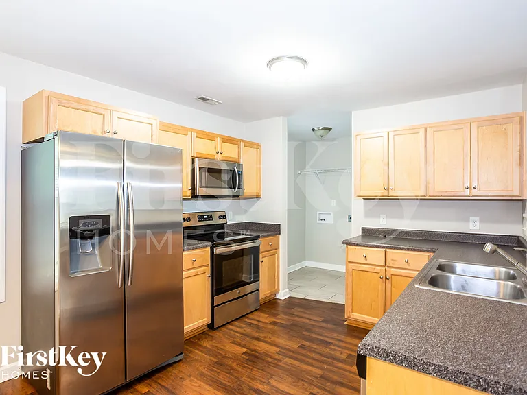100 Ash Ave NW — Photo 7
