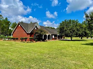 6129 Strickland Ln, Blackshear, GA 31516