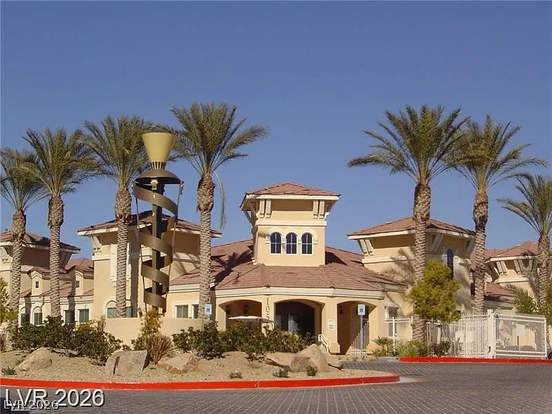 10550 W Alexander Rd — Photo 2