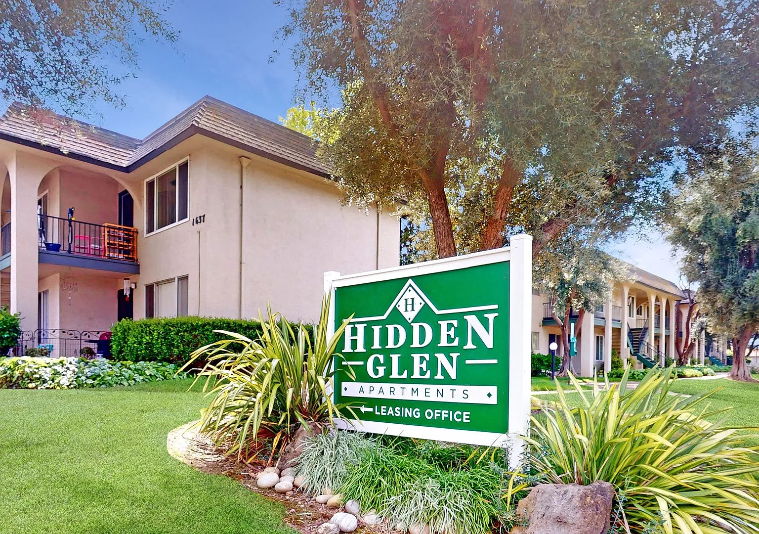 Hidden Glen Apartments — Photo 1