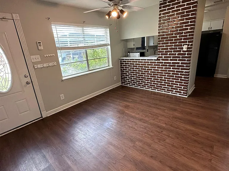 7305 S Gessner Dr — Photo 16