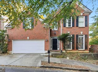 1 Village Walk Dr, Decatur, GA 30030