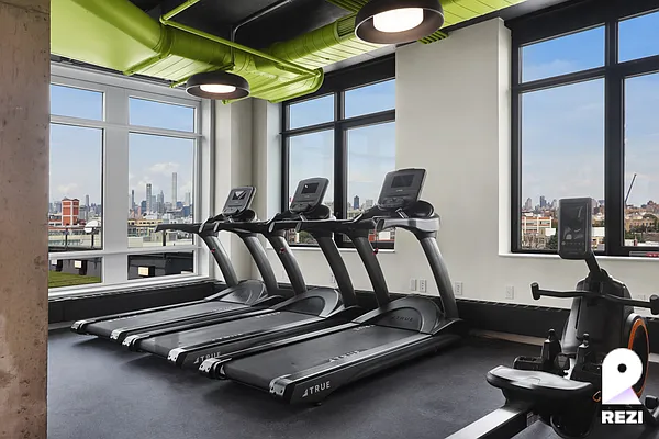 Rented by REZI | media 29