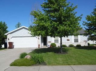 227 Columbian Ave, Bluffton, IN 46714