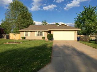 3242 S Hilton Ct, Springfield, MO 65807