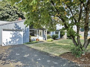 15739 SE Grant St, Portland, OR 97233