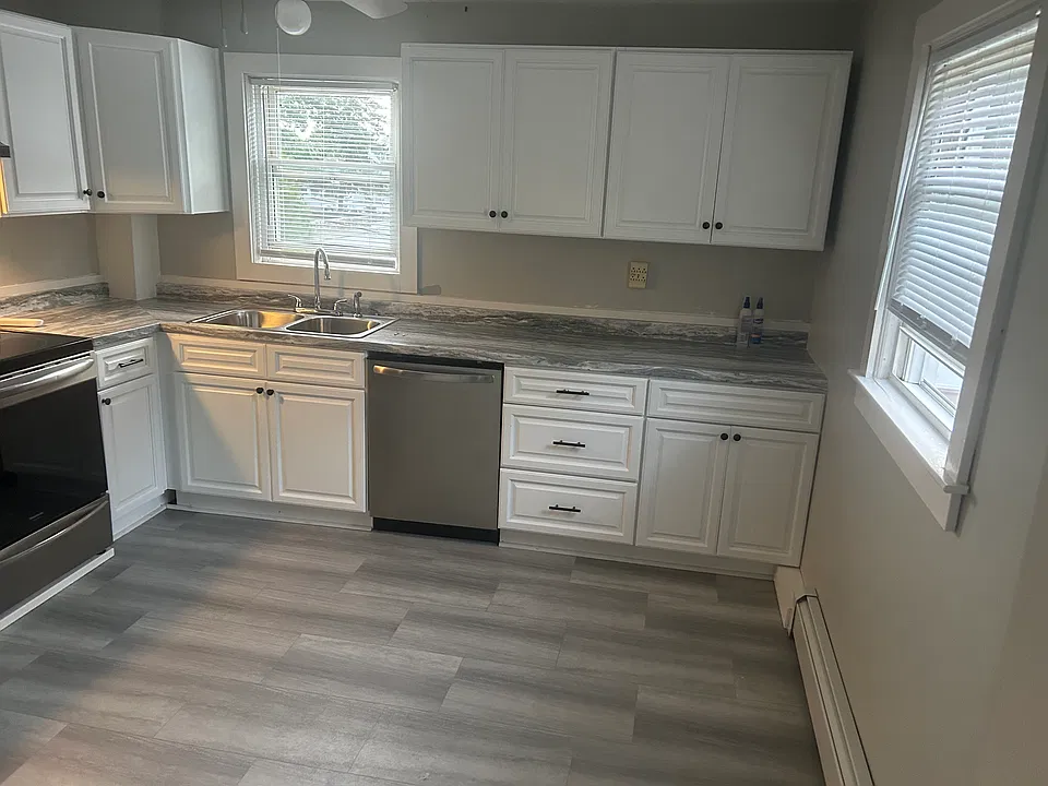 11 Russell St #2