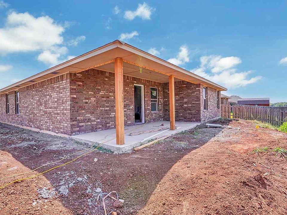 2nd image of 2045 SW 45th St