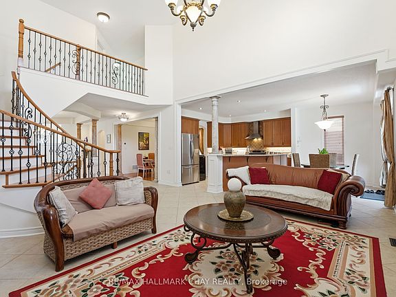 5th image of 12 Parisian Cres
