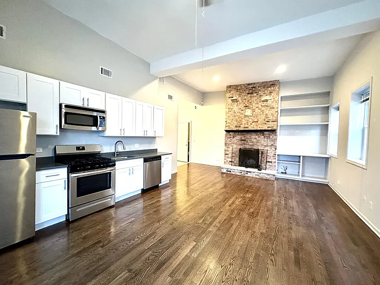 617 W Drummond Pl #3BW — Photo 5