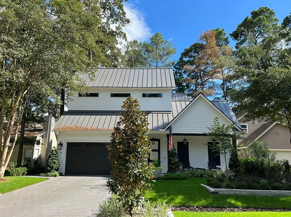 18 N Timber Top Dr, Spring, TX 77380