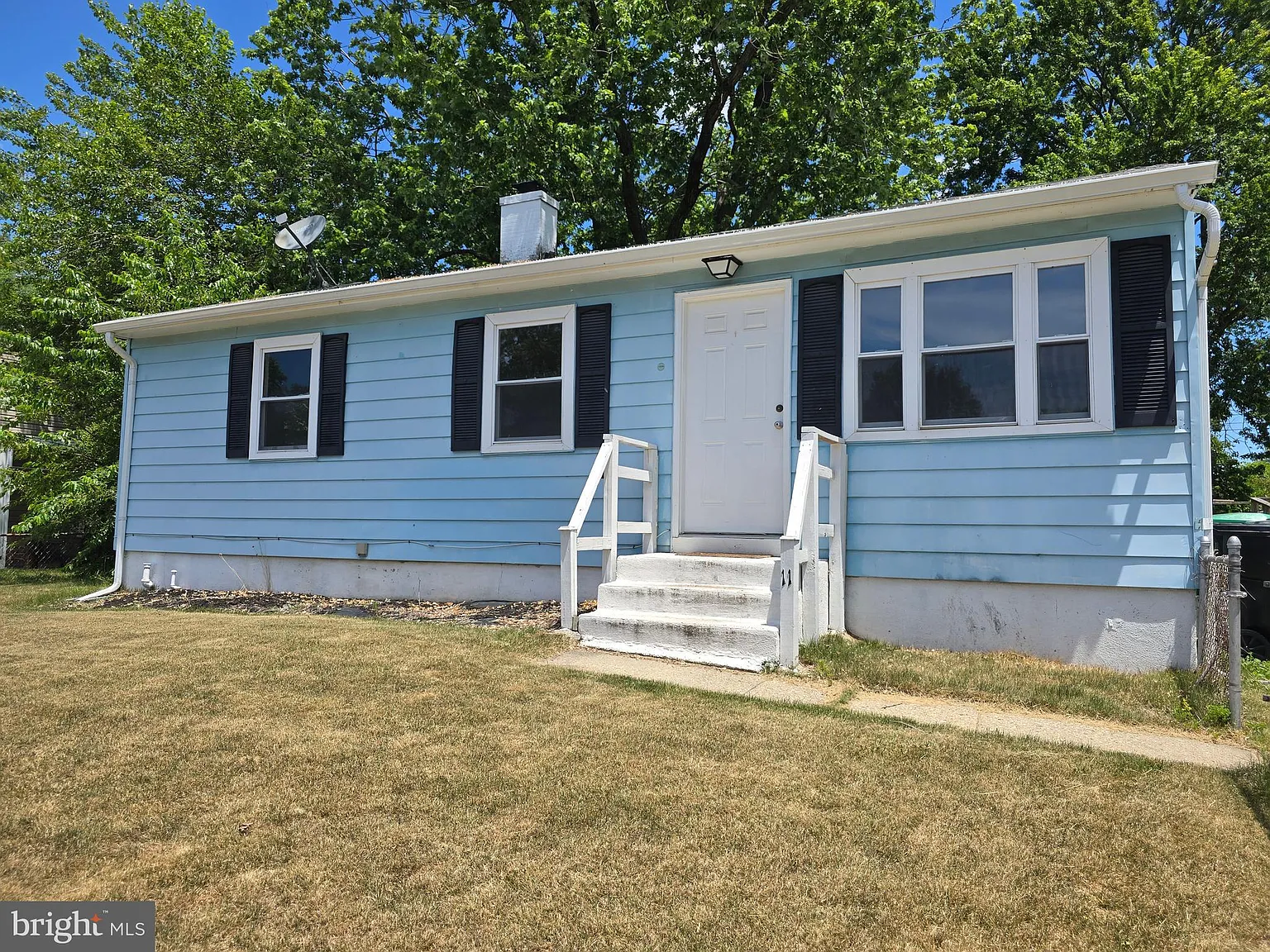 3 bed, 1600 sqft, $1,600 — Photo 4