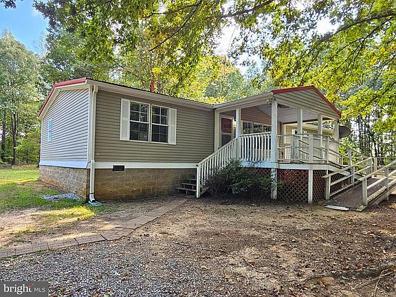 3rd image of 7962 Five Forks Rd