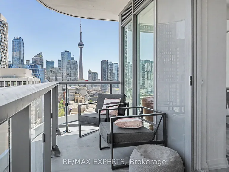 280 Dundas St W #1805 — Photo 25