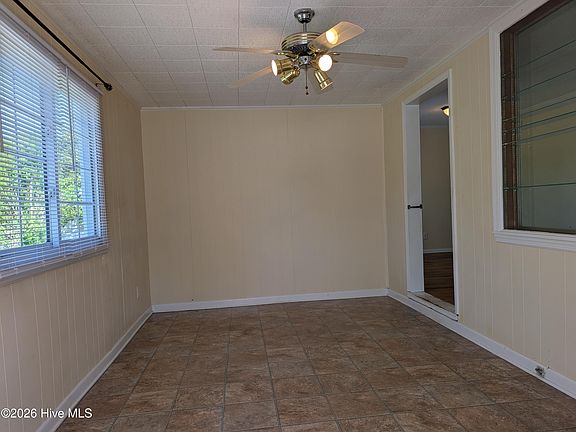 3rd image of 418 Decatur Road