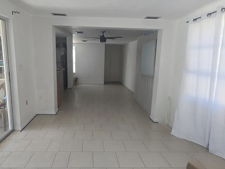 8407 Mill Creek Ln — Photo 2