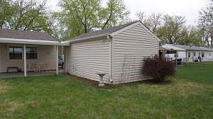 4th image of 4204 Jewell St
