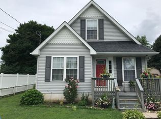 220 Robertson Ave, Morrisville, PA