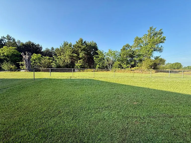 10514 FM 1650 — Photo 22