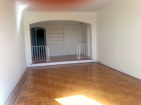 5th image of 580 E 17th St APT 4H