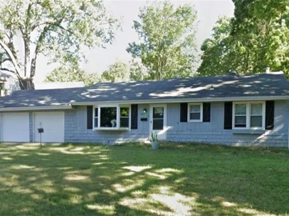 10911 W 56th St, Shawnee, KS 66203