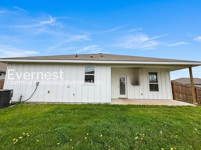 870 Freedom Cir — Photo 18
