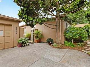 3509 SW Council Crest Dr, Portland, OR 97239