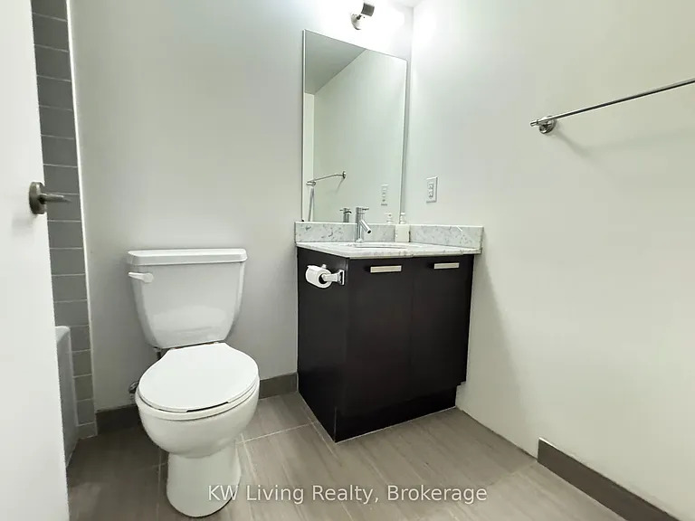36 Lisgar St #1011E — Photo 6