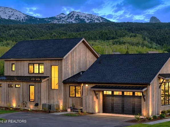 45 E Painted Rock Way, Alta, WY 83414