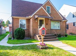 519 Clement Ave, Sheboygan, WI 53083