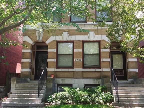 Door on right leads to entire 2nd floor unit.