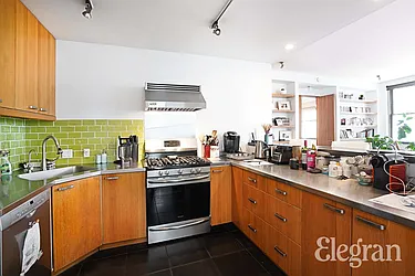 Rented by (Legacy) Elegran