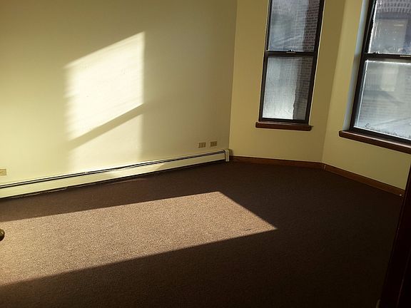 5th image of 5852 S King Dr #2nd