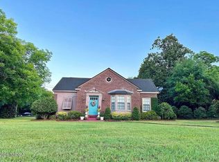 94 S 3rd Ave, Mc Rae, GA 31055