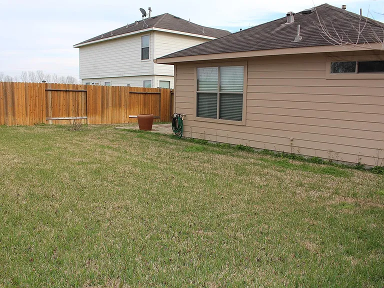 20410 Shiloh Mist Ln — Photo 22