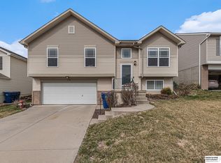 15316 Clay St, Bennington, NE 68007