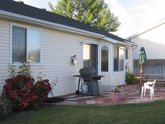 Stone entertainment area