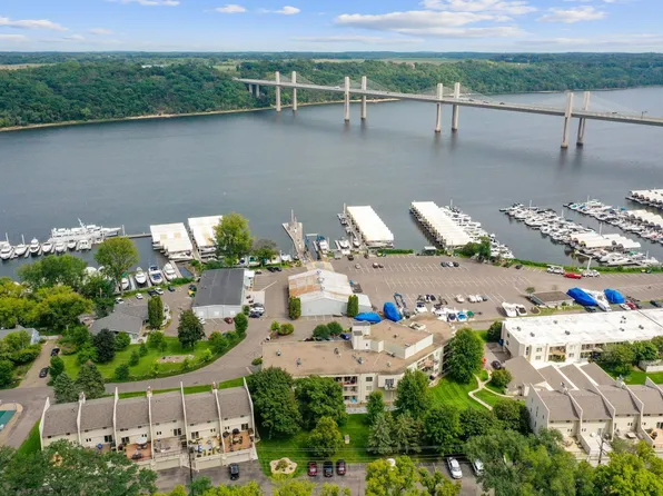 6375 Saint Croix Trl N APT 244, Stillwater, MN 55082