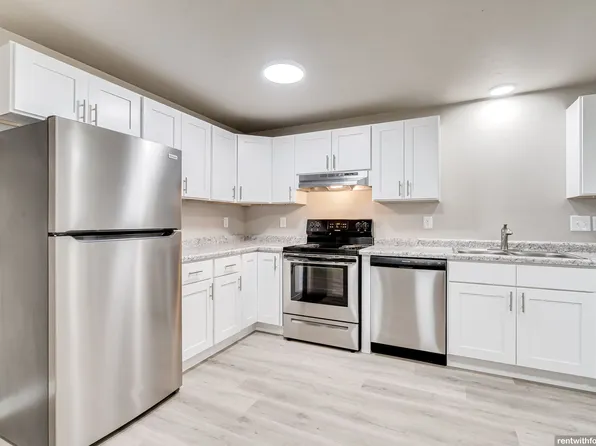 The Ridge on Humboldt, 2690 Humboldt Rd #2700-20, Green Bay, WI 54311