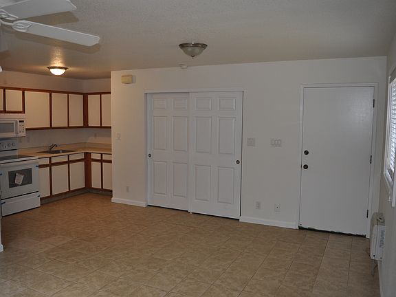 2nd image of 196 Hui F Rd #F