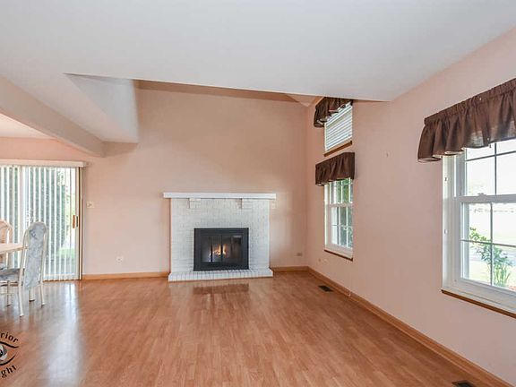 3rd image of 8516 Westberry Ln