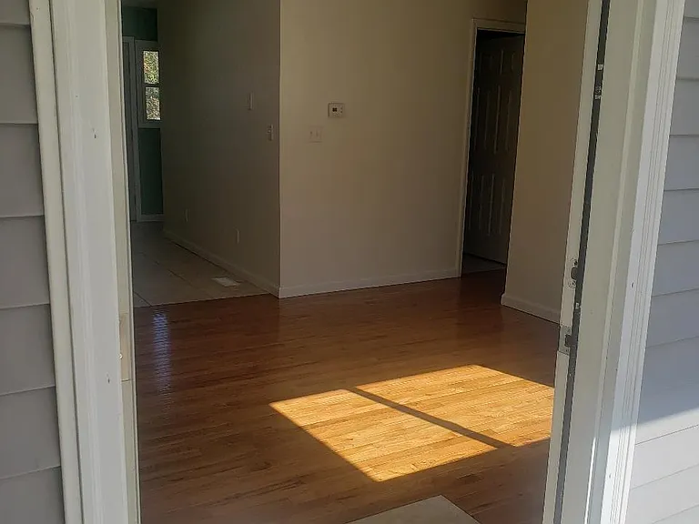12 Rallen Dr — Photo 3